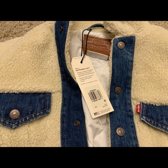 New with tag - Levi’s jacket - Picture 2 of 3